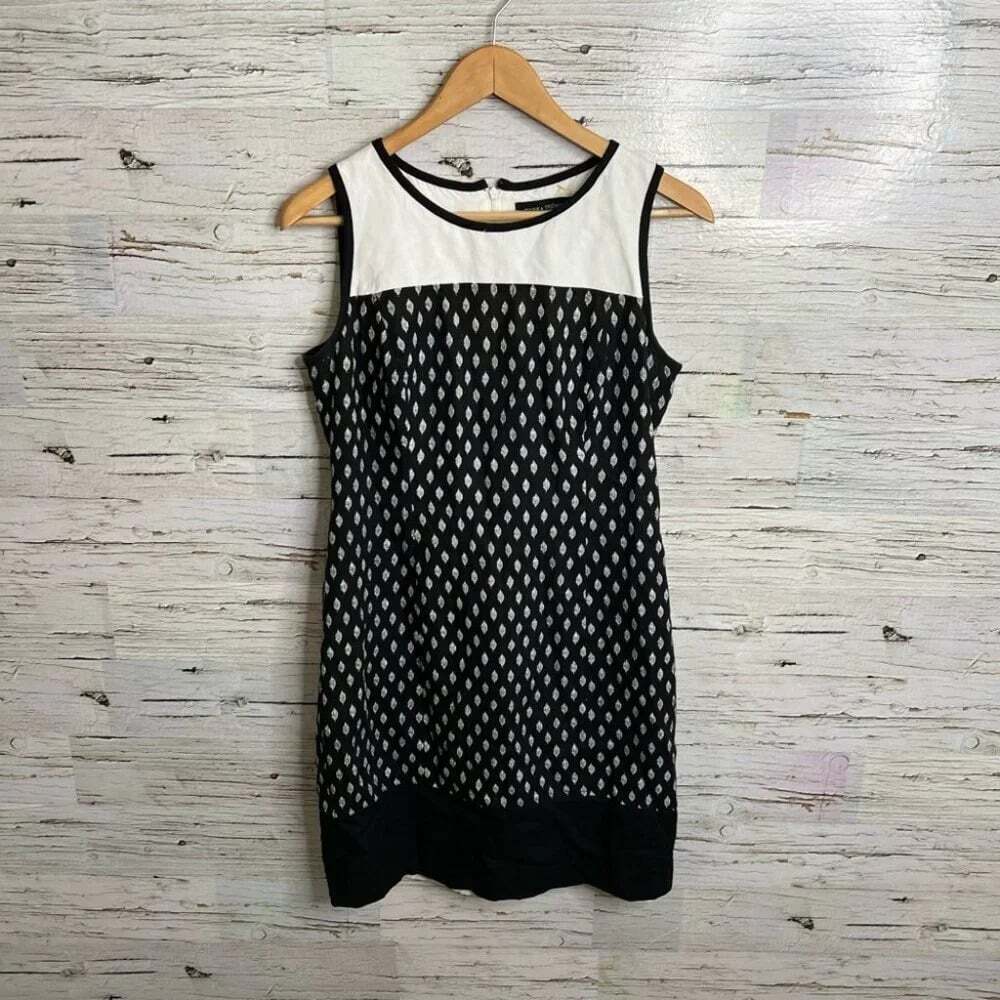Ivanka trump black ivory dress sleeveless size 8